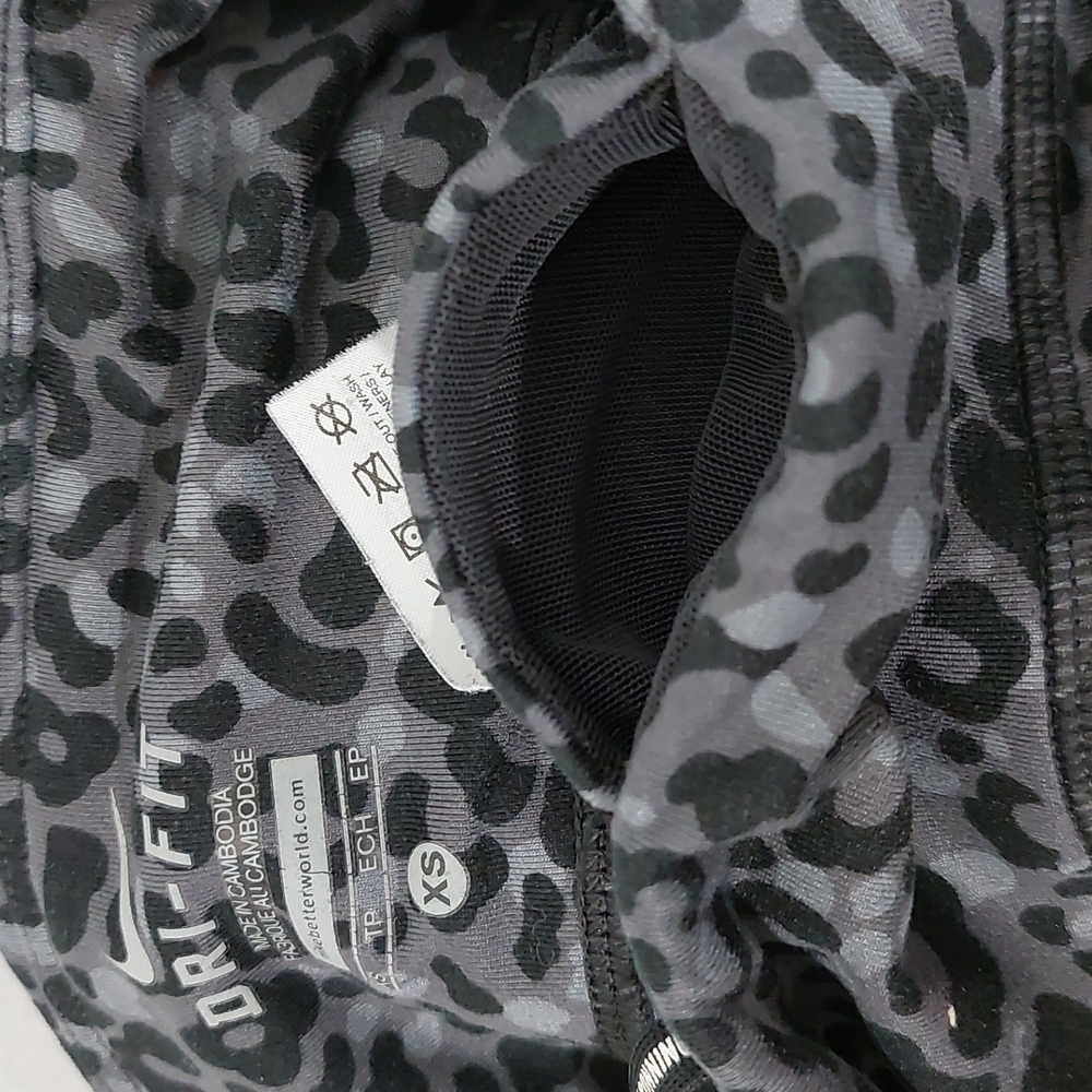 🟢 (PHIL) NIKE Dri-Fit Animal Print Athletic Active Cropped Leggings - Picture 11 of 13